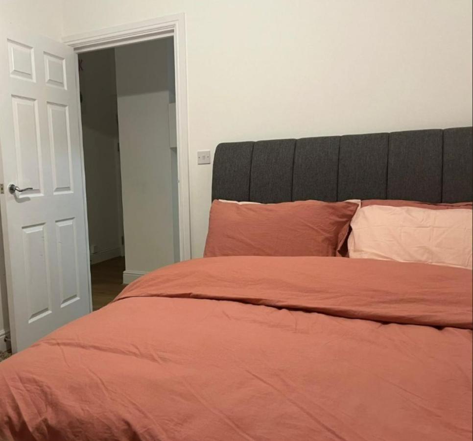 Modern And Stylish 1Bed Flat Apartment Barking  Exterior photo